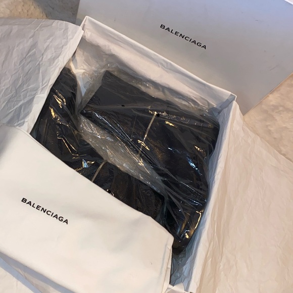 NIB BALENCIAGA Leather Boots - Picture 12 of 12